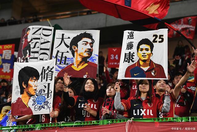 草间弥生惊人表演引发轩然大波，裸艺术挑战传统